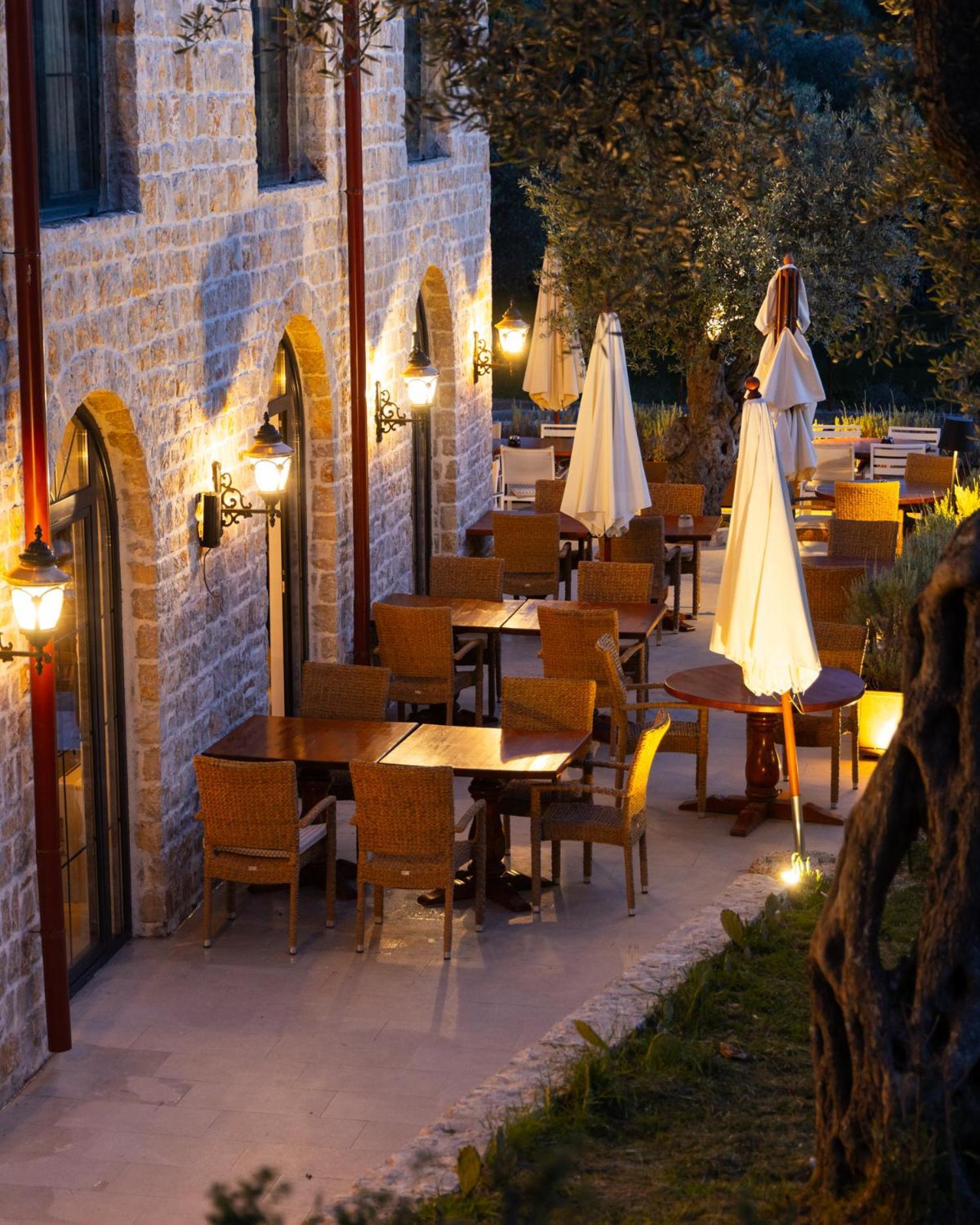 Готель Mashtra - The Olive House Улцинь Екстер'єр фото