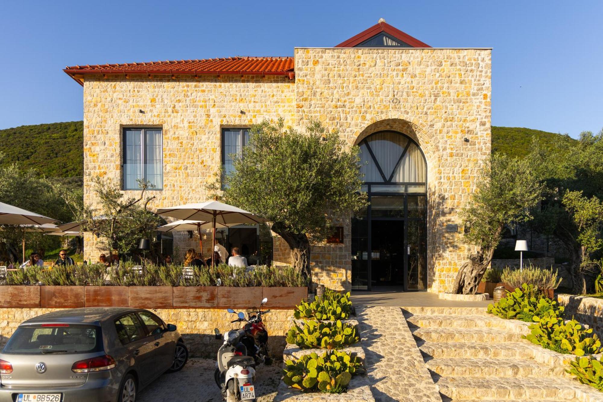 Готель Mashtra - The Olive House Улцинь Екстер'єр фото